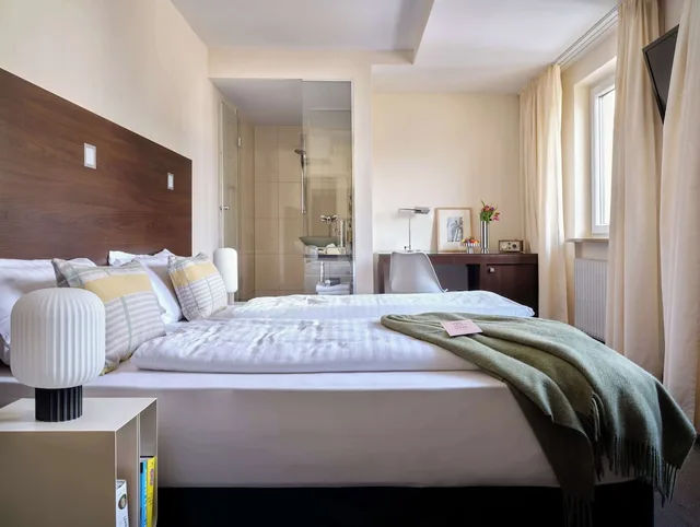 غرفة كومفورت بسرير كوين، Flemings Hotel Munchen Schwabing 2/10