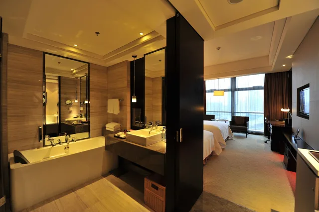 غرفة كلوب بسرير كينج بإطلالة على المدينة، Renaissance Guiyang Hotel 10/10