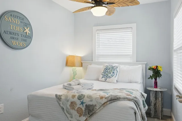 2 Bedrooms, Executive, Cottage, 1 Queen and 1 Double Bed, Partial Ocean View, Sofa, Balcony, Coco Sands Beachside Cottages 3/6