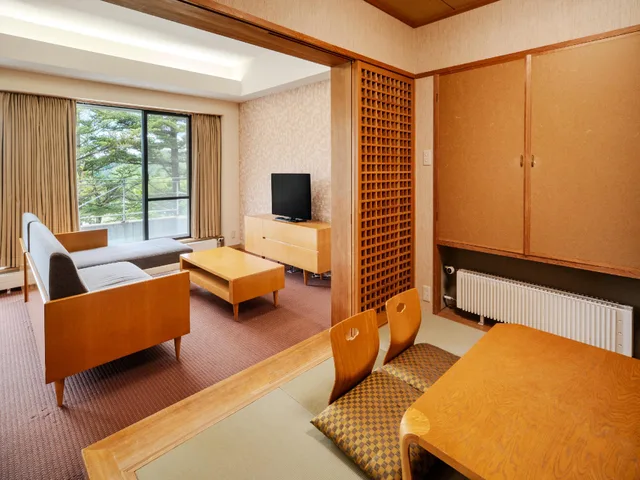غرفة يابانية غربية قياسية بسريرين منفصلين مع أريكة، Hotel Anbient Tateshina 2/2