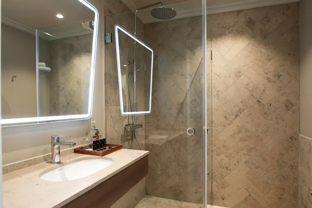 غرفة ديلوكس بسرير كينج، Elite Hotel Savoy 7/8