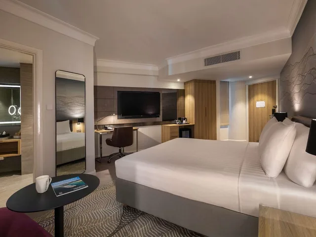 غرفة تنفيذية بسرير كينج، Novotel Kuala Lumpur City Centre 4/10