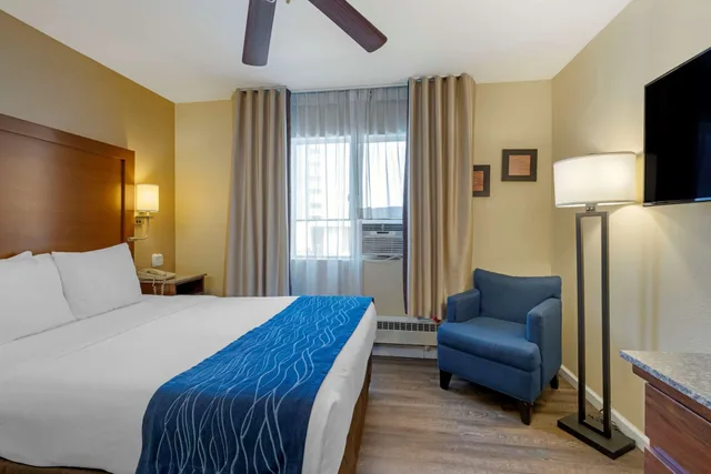 غرفة قياسية بسرير مزدوج، Comfort Inn Gaslamp Convention Center 4/10