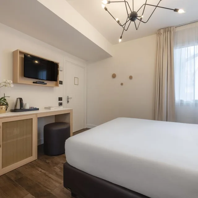 غرفة بسرير مزدوج أو سريرين منفصلين، Hotel Globus 2/5