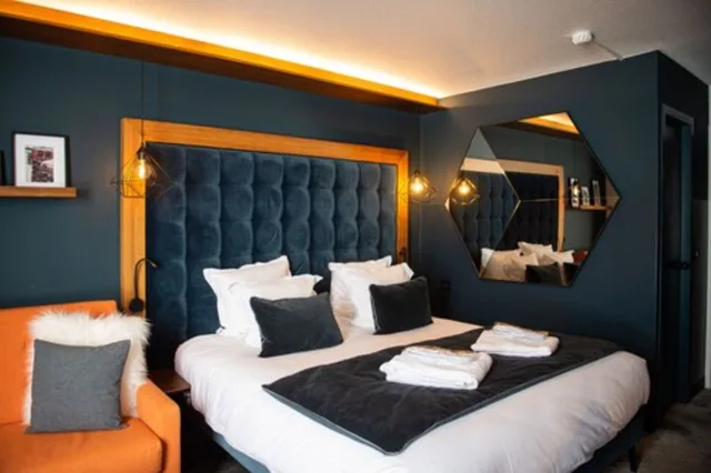 Room, Twin Beds, Village View، Fahrenheit Seven Val Thorens 4/8