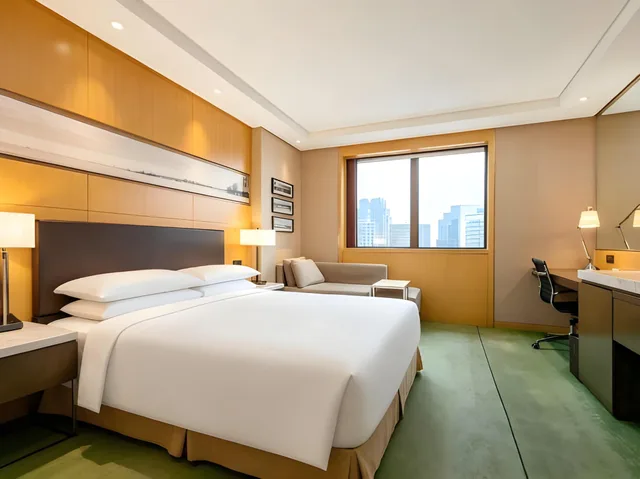 غرفة بزنس سوبيريور بسرير كوين، Courtyard Shanghai Pudong 1/2