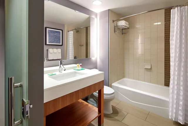 غرفة بسريرين كوين مع أريكة، Hyatt Place LAX El Segundo 2/2