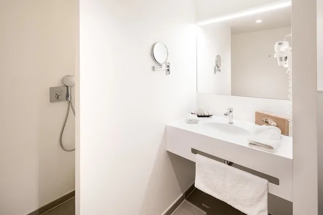 جناح جونيور بسرير كينج، Hotel Weinebrugge 2/3