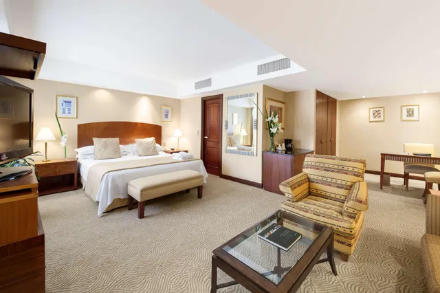 جناح جونيور، DoubleTree by Hilton Buenos Aires 2/5