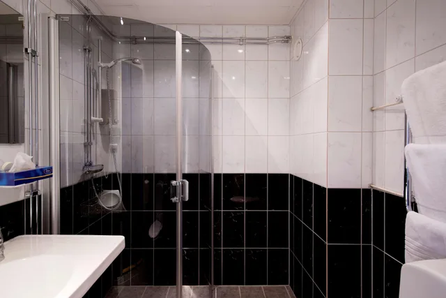 غرفة رباعية بسرير كوين، Best Western Hotell Ett 5/5