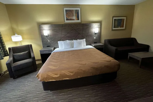 غرفة بسرير كوين، Quality Inn Forsyth - Decatur 1/1