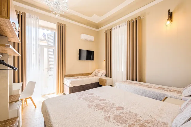 غرفة عائلية بسرير كوين وسريرين فرديين، Hotel Bijou Roof Terrace 1/10