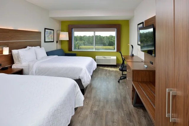 جناح بسريرين كوين بمنطقة جلوس، HOLIDAY INN EXPRESS ORLANDO SOUTH PARK 1/5