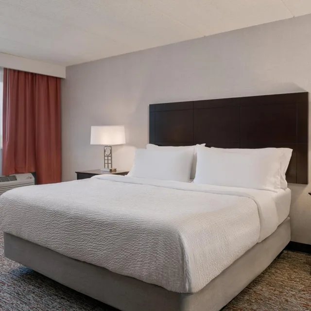 جناح تنفيذي بسرير كينج، Comfort Inn & Suites Wadsworth OH 1/2