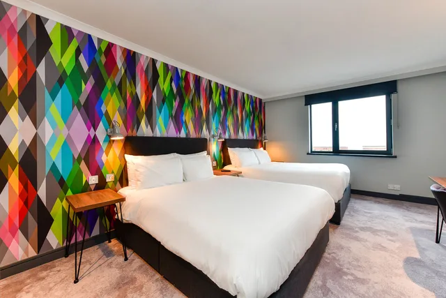 غرفة عائلية، Village Hotel Cardiff 1/6