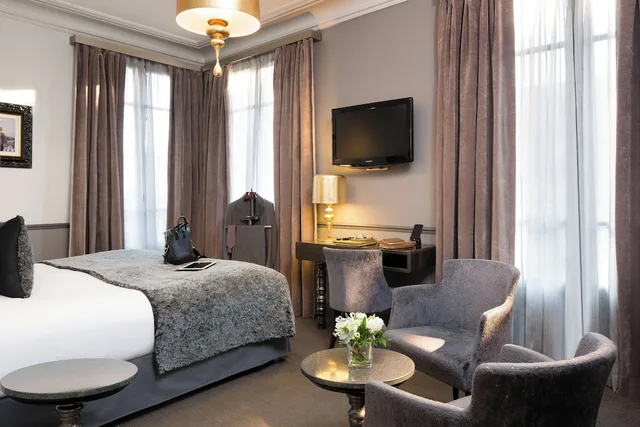 غرفة سوبيريور بسرير كينج بشرفة، Hotel Lumen Paris Louvre 4/10