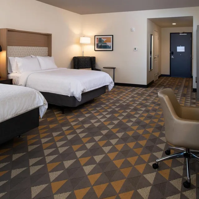 Standard, 2 Queen Beds, Bathtub, Accessible, Holiday Inn Suites Idaho Falls 1/9