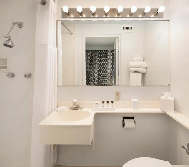 غرفة اقتصادية بسرير كوين بدون إطلالة، La Jolla Cove Suites 2/2