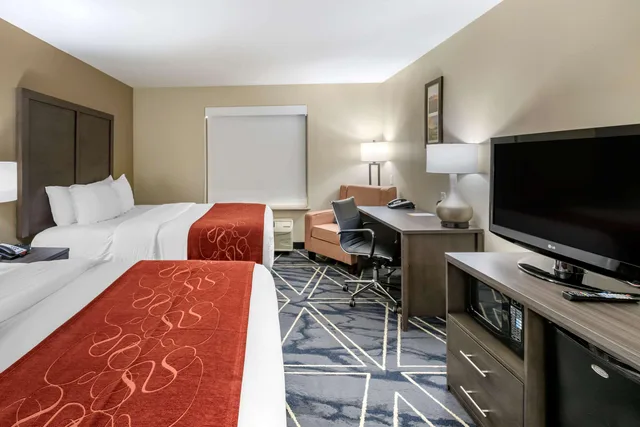 غرفة بسريرين كينج، Comfort Inn & Suites Lubbock West 2/3