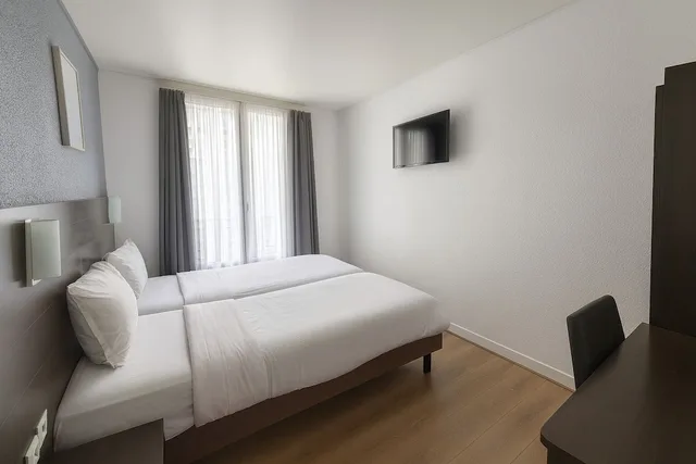 غرفة بسريرين منفصلين، Hotel Arc Paris Porte D Orleans Formerly Kyriad Paris Sud Porte D Orl Ans 9/10
