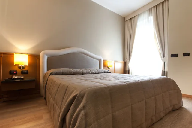Standard, Double Bed, Airport Motel Malpensa 2/4
