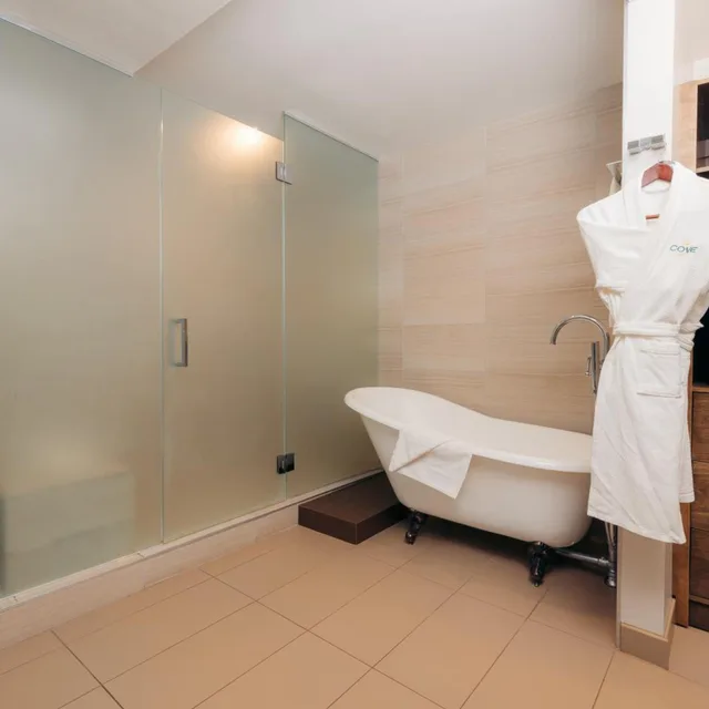 1 Bedroom, Suite, King Bed, Dining Area، The Cove Hotel, Ascend Hotel Collection 3/6