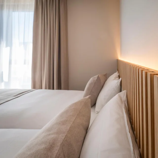 غرفة ثلاثية، The Originals Le Relais D Aubagne 3/9