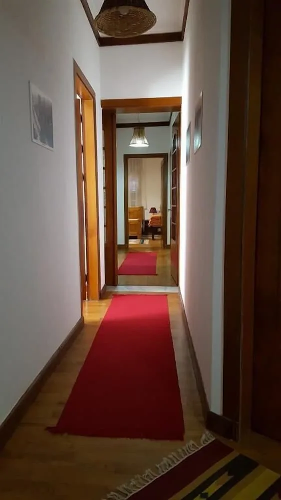 Hotel Bujtina e Bardhe، قورتشة 16/29