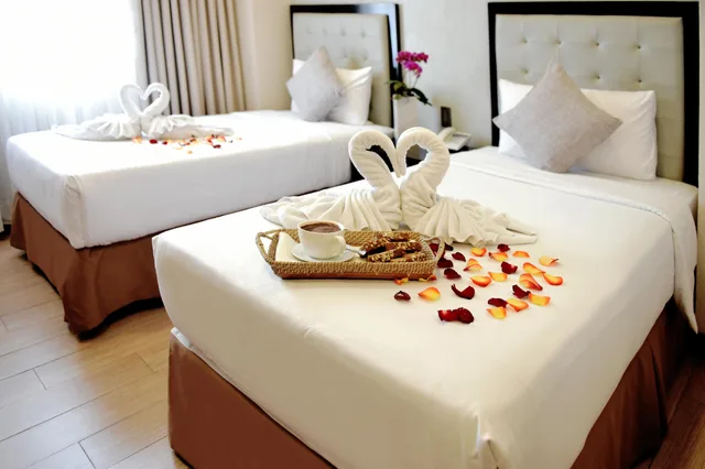 غرفة مفردة بسريرين منفصلين، Aura One Hotel 1/1