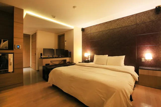 غرفة بريميير بسرير كينج، TARA HOTEL 1/5