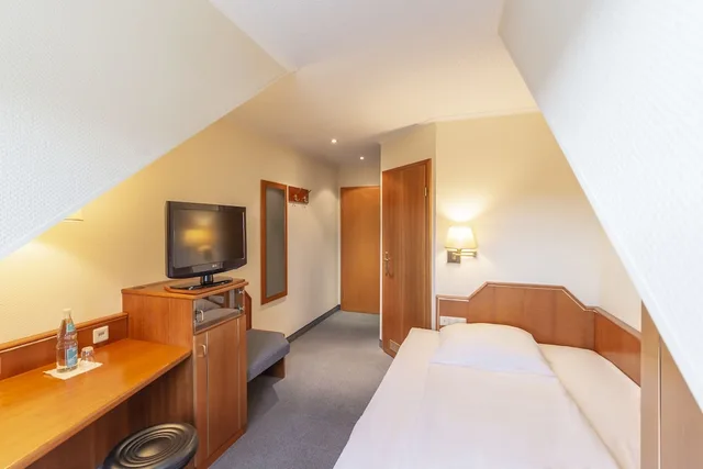 غرفة مفردة بسرير كوين، Hotel Markgraf Leipzig 4/6