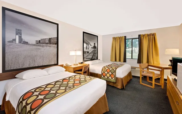 غرفة بسريرين مزدوجين، Super 8 By Wyndham St. James 1/3