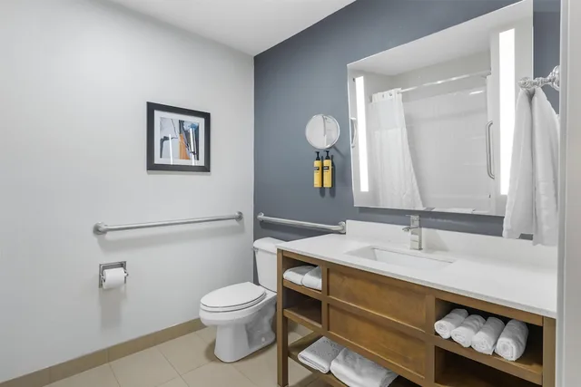 Suite, Multiple Beds, Sofa، Best Western Plus Washington Hotel 4/5
