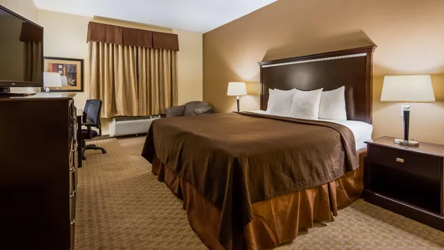 غرفة بسرير مزدوج، Best Western Lamesa Inn and Suites 1/2