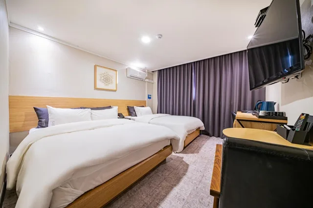 غرفة بسريرين منفصلين، Pyeongtaek Stay Hotel 10/10