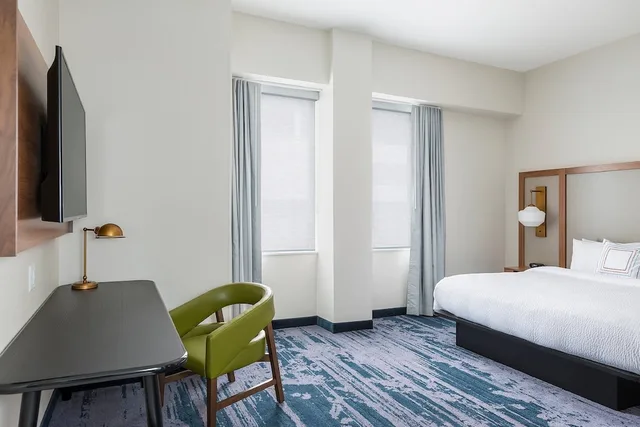 غرفة بسرير كينج لذوي الإعاقة، Fairfield Inn & Suites By Marriott Des Moines Downtown 2/5