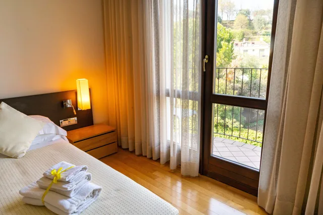 غرفة سوبيريور بسرير كينج وسرير فردي، AHG Donna Silvia Wellness Hotel 2/9