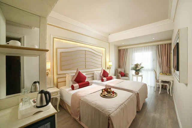 غرفة متصلة عائلية بإطلالة على المدينة بغرفتي نوم، Halifaks Hotel 4/9