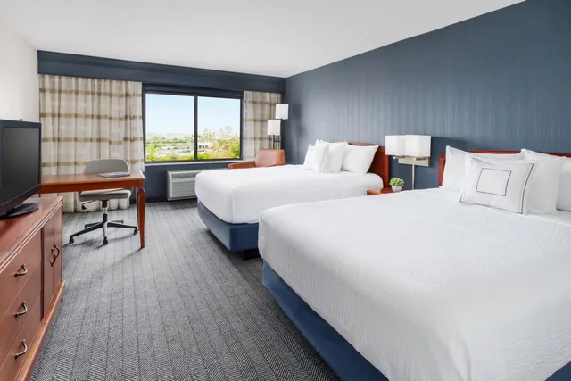 غرفة بسريرين كوين في طابق مرتفع، Courtyard Sacramento Folsom 4/10