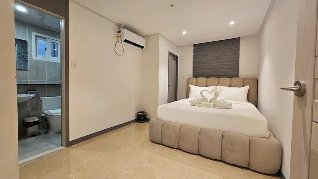 جناح بسرير كينج وسرير كوين، The Clover Hotel Angeles City managed by Cocotel 1/7