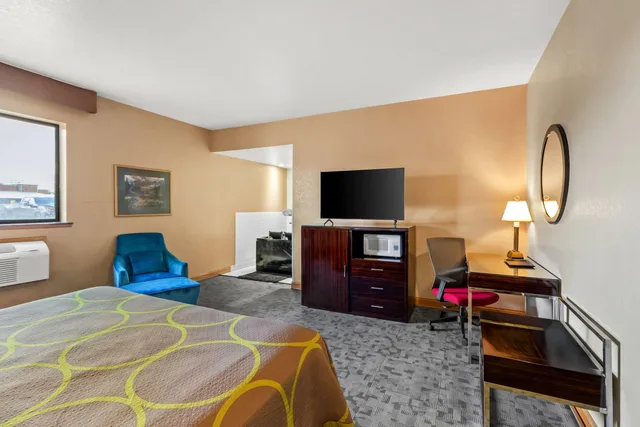جناح بسرير كينج، Super 8 by Wyndham Uniontown PA 7/9