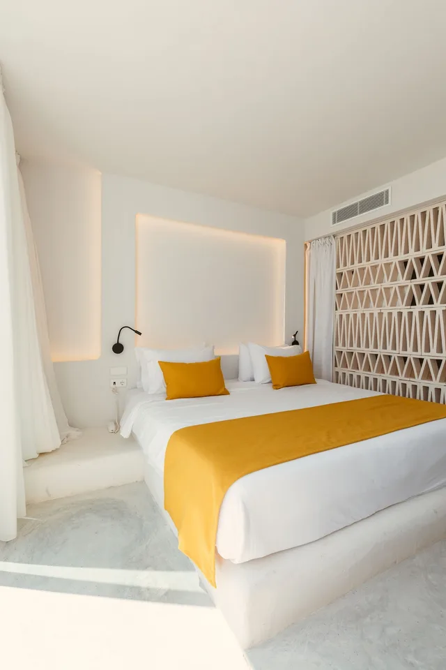 غرفة ديلوكس بسرير كينج بشرفة، Nativo Hotel Ibiza 1/2