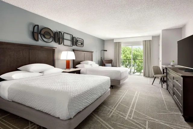 Suite, Queen Bed, Accessible, Embassy Suites by Hilton Milpitas Silicon Valley 1/2