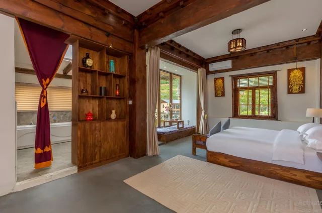 Boutique, Family Suite, Courtyard, 1 King and 1 Single Beds, E-Outfitting Boutique Hotel Shangri-La 1/1