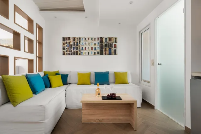 Superior, Suite, Hot Tub, Polis of Naxos 8/10