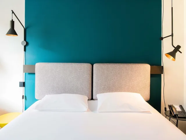 Renovated, Superior, 1 Double and 1 Single Bed، Ibis Praha Wenceslas Square Hotel 3/5