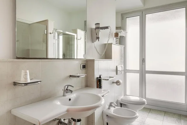 غرفة رباعية، B&B Hotel Modena 10/10