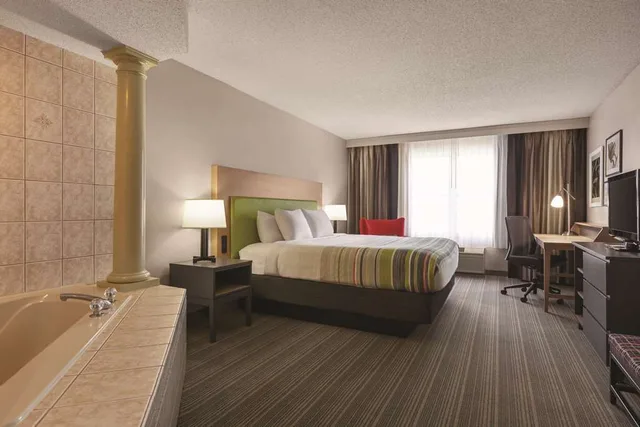 جناح بسرير كينج، Country Inn & Suites by Radisson, Beaufort West, SC 2/2