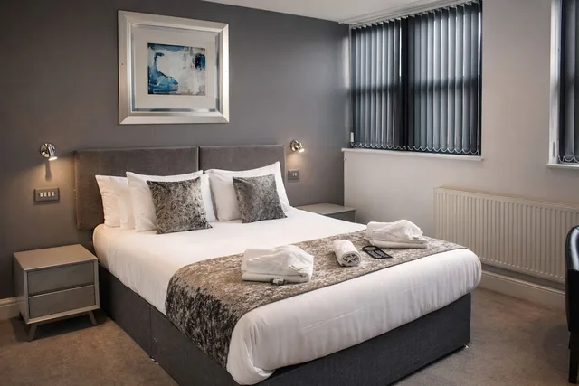 Superior, Double Bed, The Royal Seabank Hotel 2/3