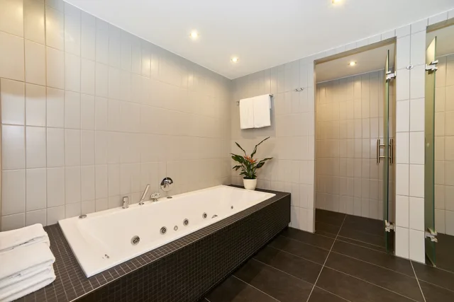 جناح بسرير كينج، Holiday Inn Berlin Airport Conference Centre Formerly Holiday Inn Berlin International Airport 8/8